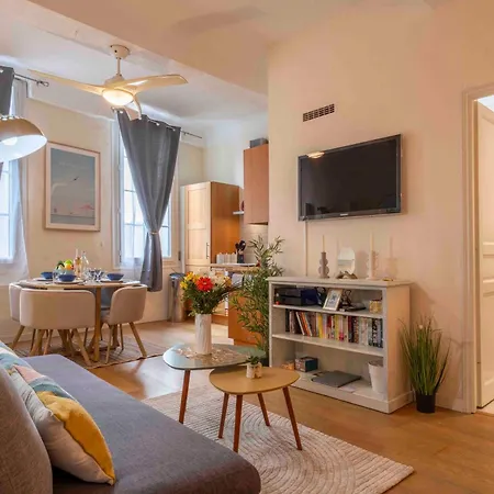 Lägenhet Charming Flat, Fully Equipped, Only 300m - La Loge