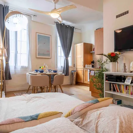 Charming Flat, Fully Equipped, Only 300m - La Loge Lägenhet *